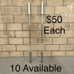 5ft Olympic Barbell for Strength Training, 2 Inch Bar for Squats, Curls, Deadlifts, Presses, Hip Thrusts