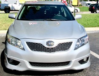 2011 toyota camry se running perfect!!!