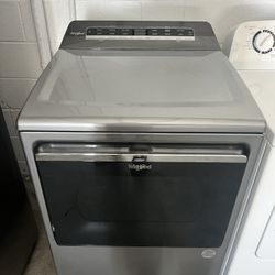 Like New Electric Dryer Whirlpool 