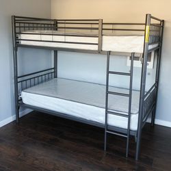 BUNKBED twin/twin