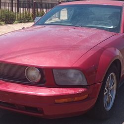 $2200 Ford Mustang 2005