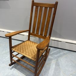 Vintage Rocking Chair 