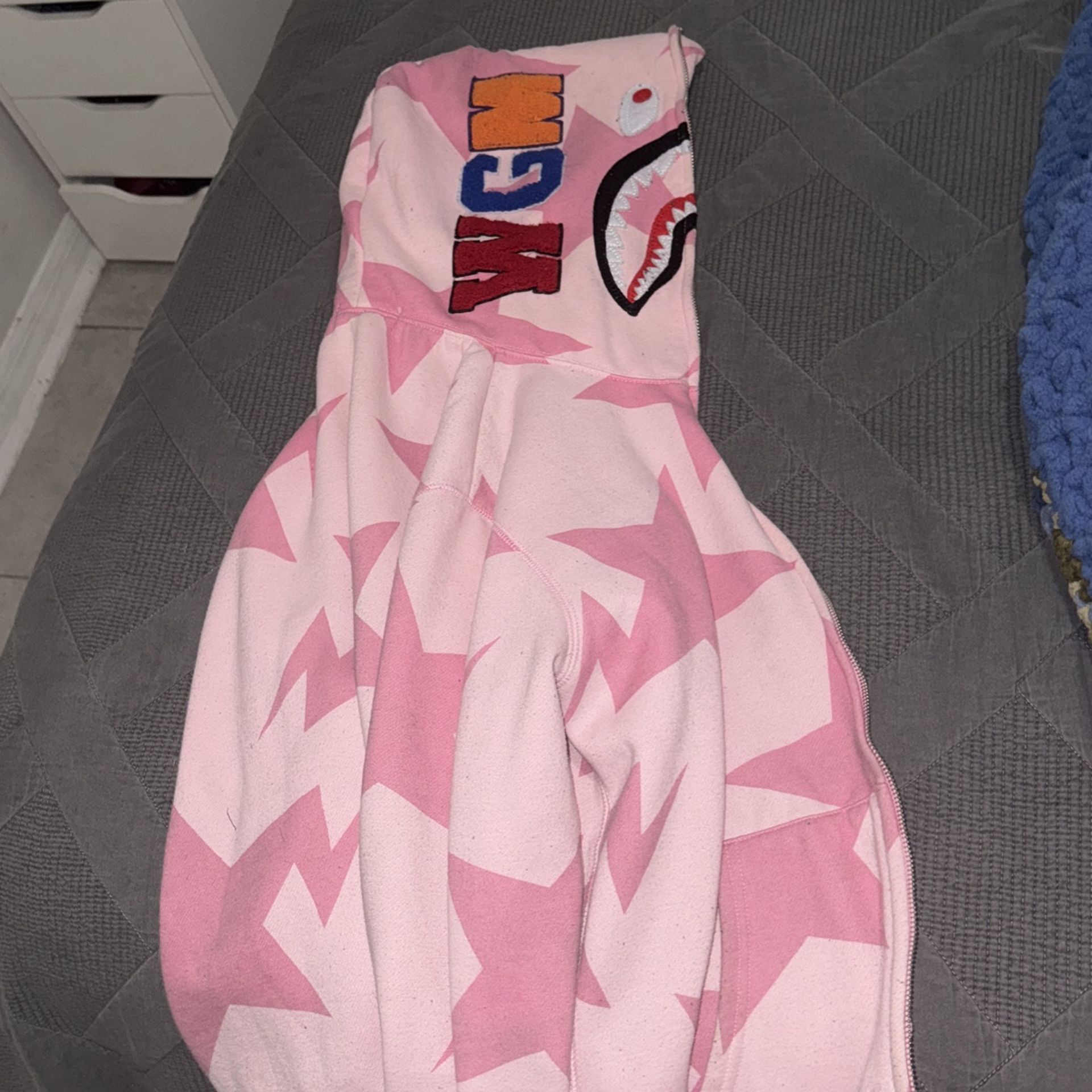 Pink Bape Zip-Up 👌🏽💕 $80 cash pickup 100% Authentic 