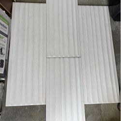 Ivory Lines 9.8in x 28.7in Matte Ceramic Wall Tile (15.71 sq. ft./Case)