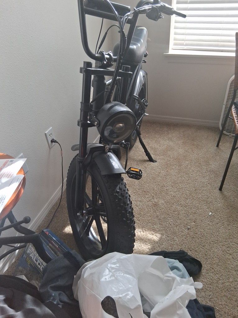 OUXI H9 electric fat bike.