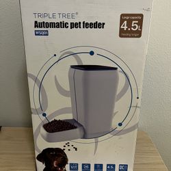 Automatic pet feeder 