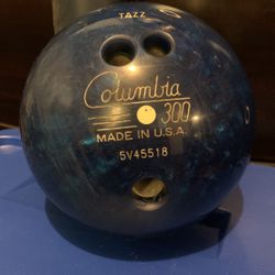 Columbia 300 Blue Pearl Bowling Ball