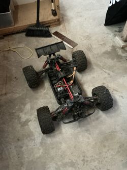 Outcast 8S EXB RTR (RC car)