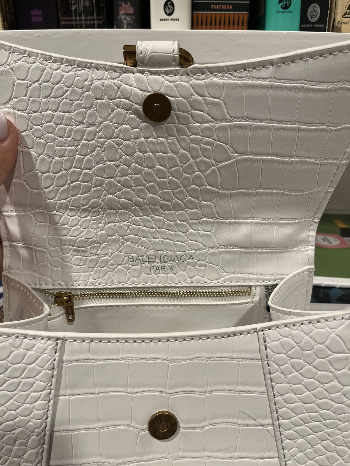 Balenciaga Hourglass Bag Crocodile Bag Woman's Hand Bag for Sale in Los  Angeles, CA - OfferUp