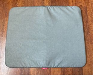 Like New Cricut EasyPress Mat 16" x 20" Protective Resistant Mat