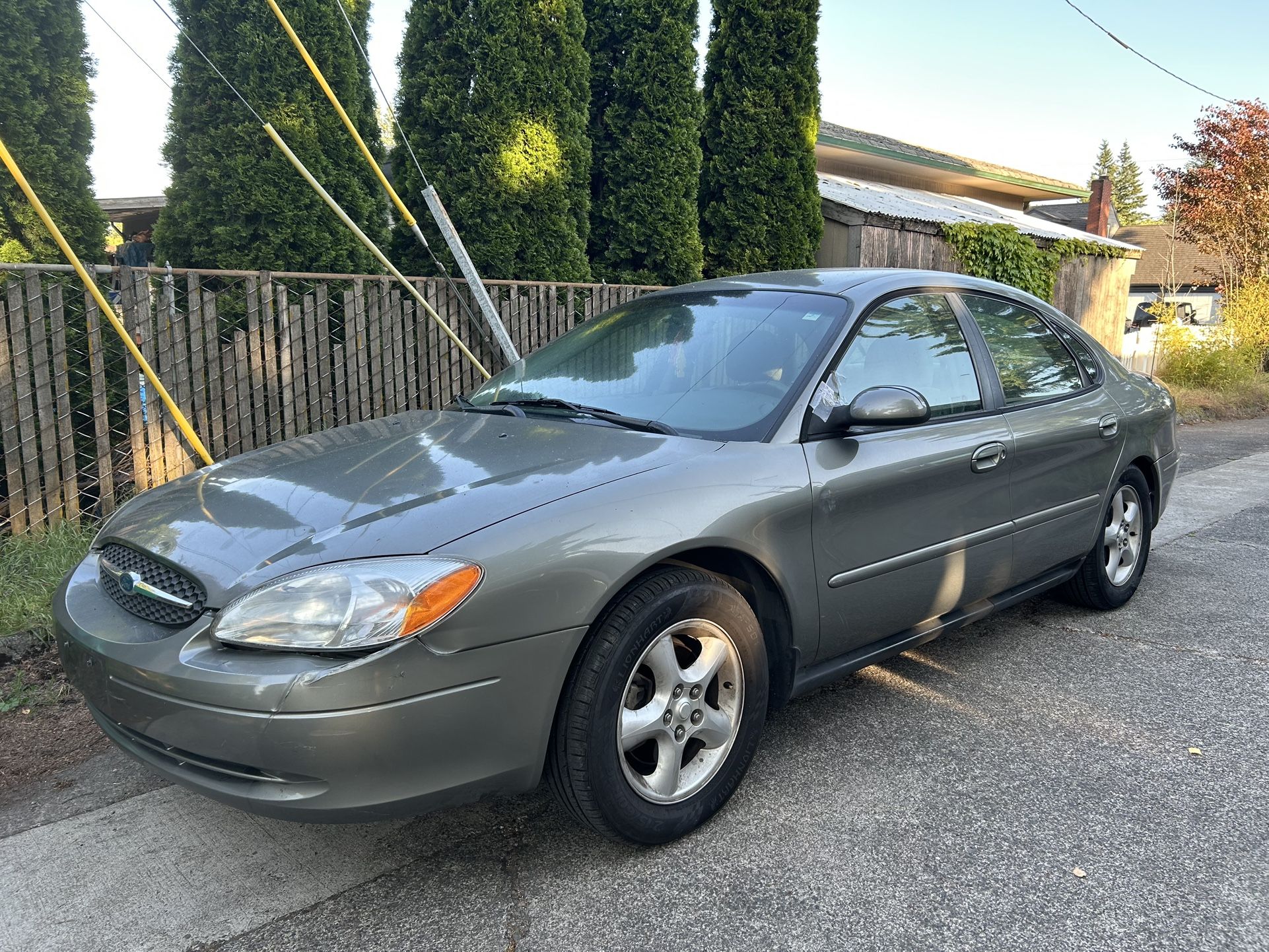2002 Ford Taurus
