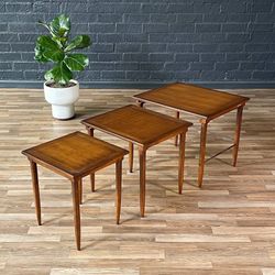 Set of Mid-Century Modern “Sophisticate” Nesting Tables w/ Brass Accents, c.1960’s - Delivery Available