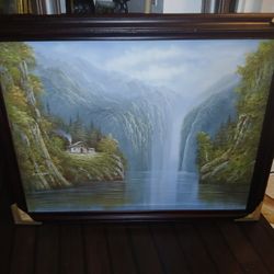 Selling A Lot Of Paintings All Different Sizes 