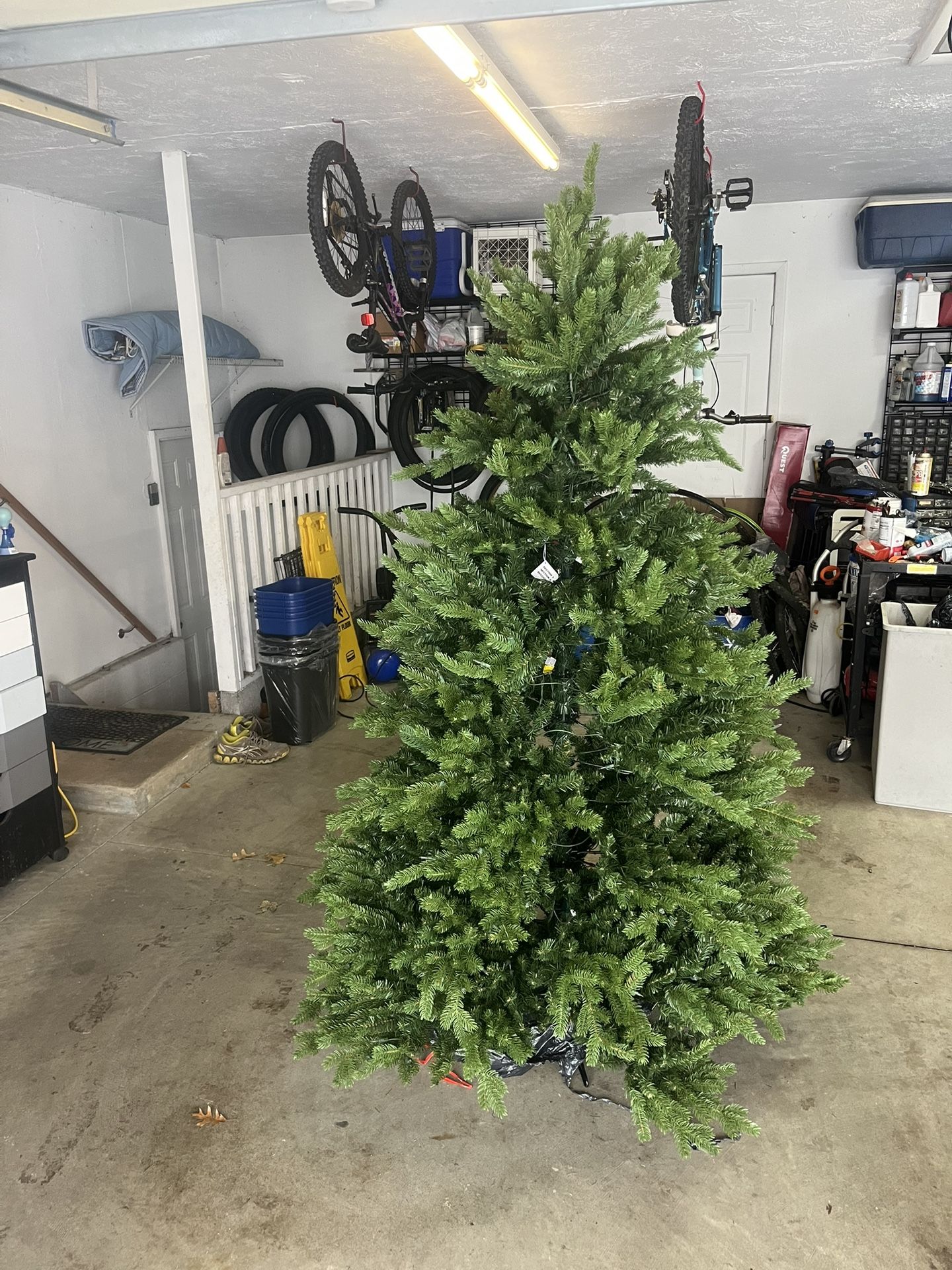 6.5 Foot Christmas Tree 