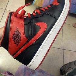 Air Jordan 1 Red