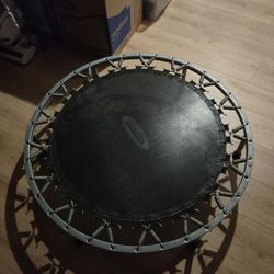 Rebounder Trampoline