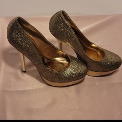 Lasonia Sparkly platform With Gold Stilleto heel size 8 1/2