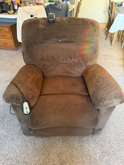Power lift chair