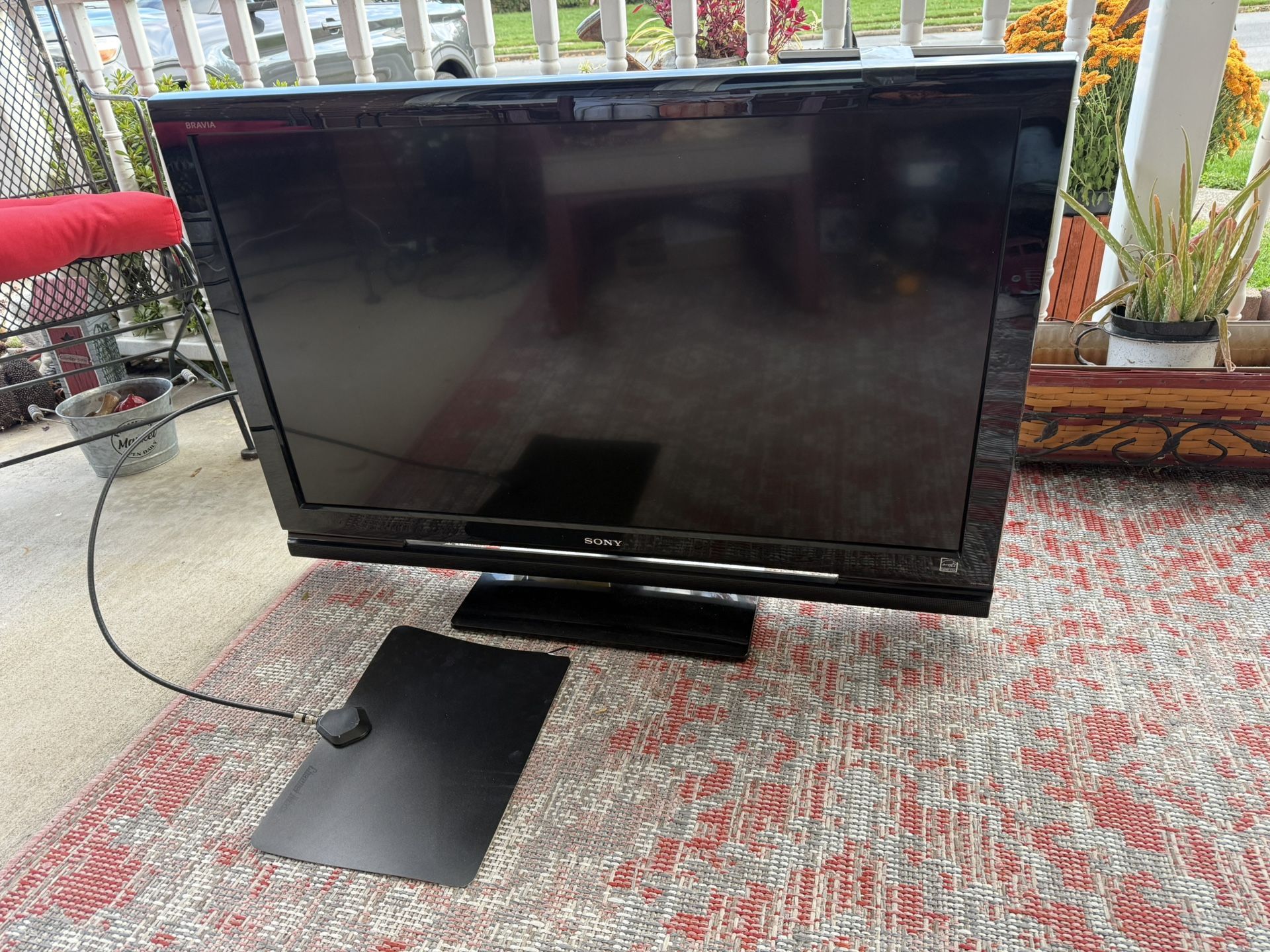Sony 40” Flat Screen TV With Remote