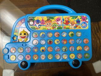 Pinkfong Baby Shark Alphabet Bus