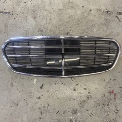 Mercedes S580 Grille