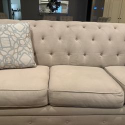 Sofa Love Seat And 2 Recliners