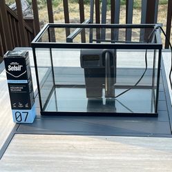 5.5 Gallon Aquarium Tank Great Condition