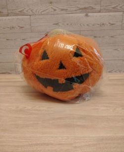 Target Halloween Sherpa pumpkin pillow 🎃