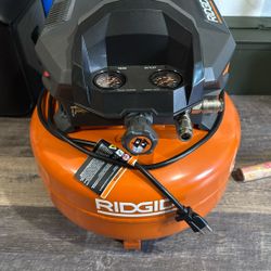 Rigid Air Compressor 6- Gallon