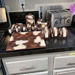 26 piceces of Dinner WareTuscany in excellent condition 