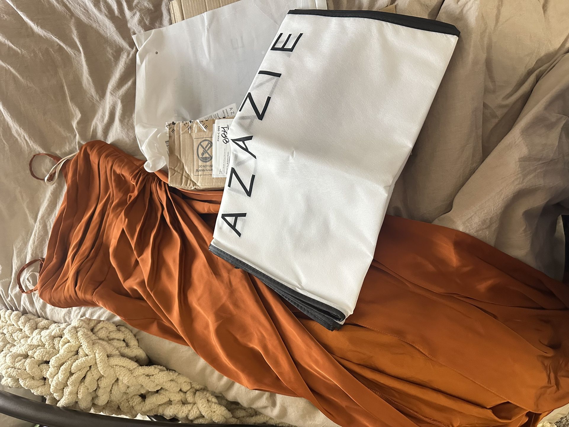 AZAZIE Dress size 8