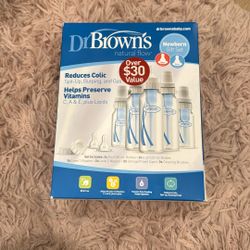 Dr. Browns newborn Gift Set (NEW) $25