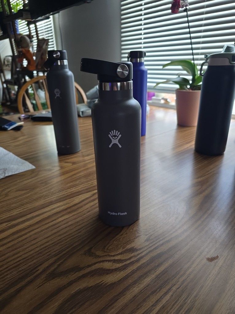 HydroFlask 21oz