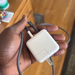 MacBook 30W Charger