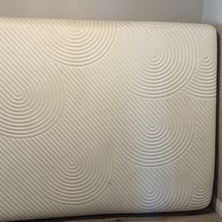 Queen Tempur-pedic mattress (paid $3100)