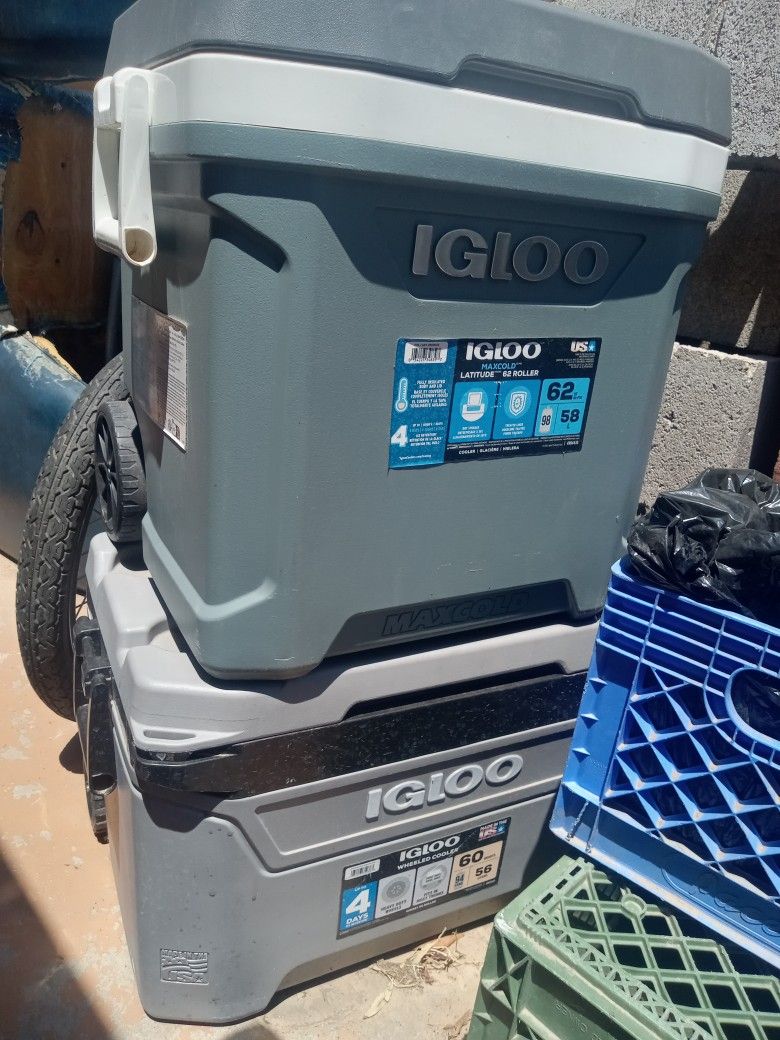 2 Heavy-Duty Igloo Wheeled Coolers – 60qt & 62qt (MaxCold)
Price: $75 OBO for both (or $45 each)