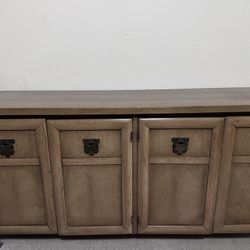 American of Martinsville buffet with hutch and credenza