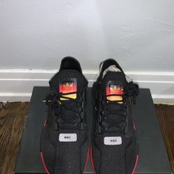 adidas NMD R1 V2 Size 8 1/2