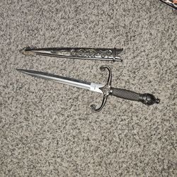 Fury Gothic Medieval Dagger/Mini Sword, 16-in stainless steel blade.
