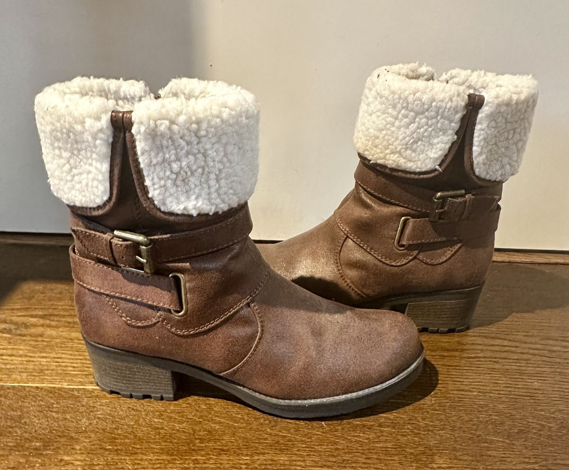 NEW White Mountain Boots, 8M