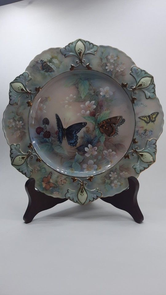 Lena Lui Enchanted Wings Plate Butterfly Flowers Garden