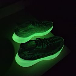 Fairly Well/new Looking YEZZY'S