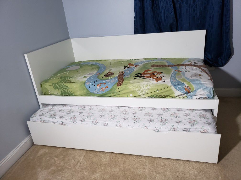 Kids twin size beds with mattresses