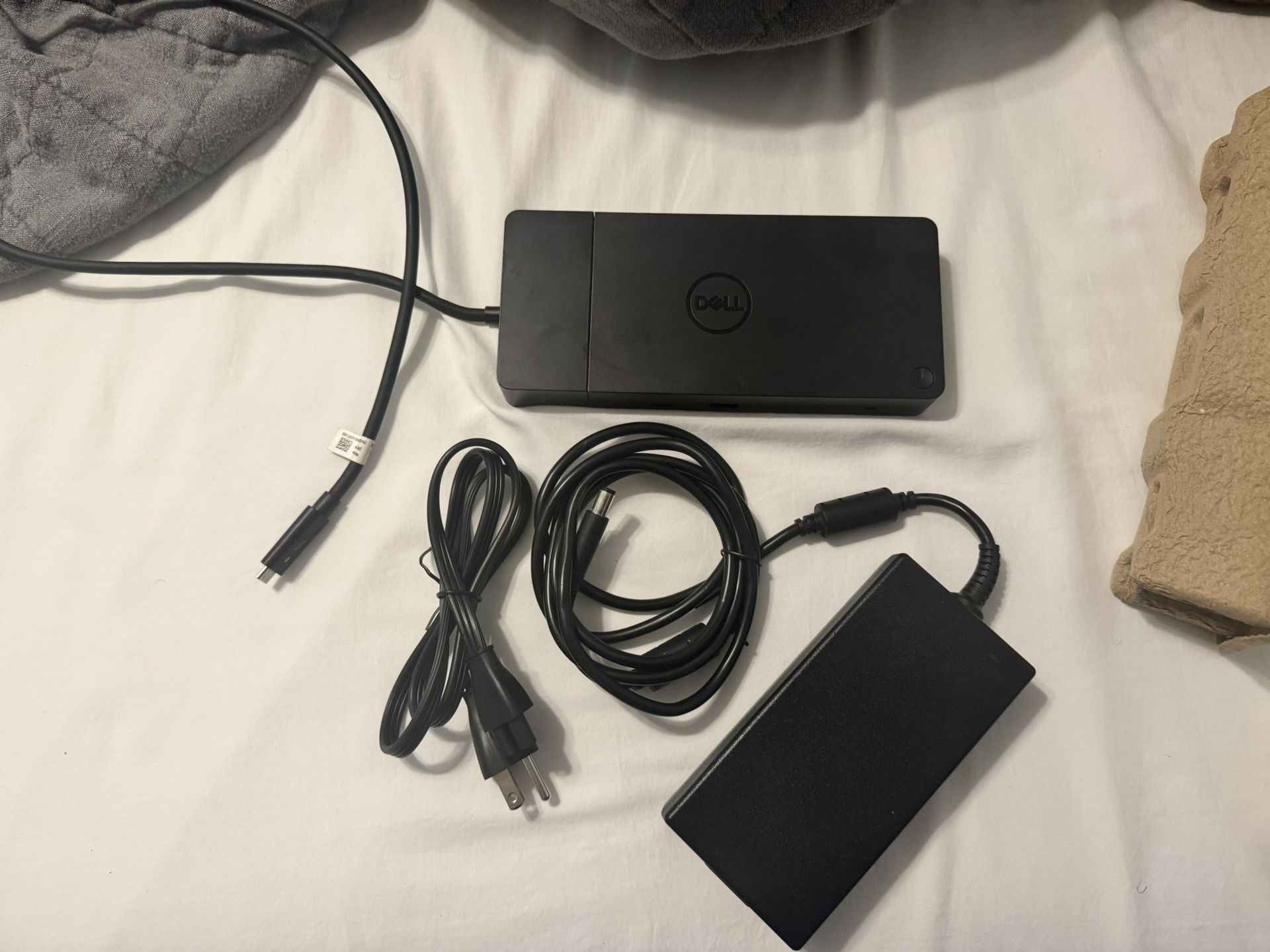 Dell K20A Thunderbolt / USB-C Docking Station WD19