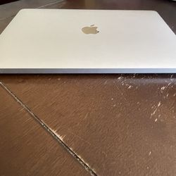 APPLE MACBOOK AIR 2018