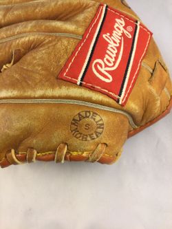 Rawlings 1017 Fastback Baseball Glove Edge-U-Cated-Heel Robin