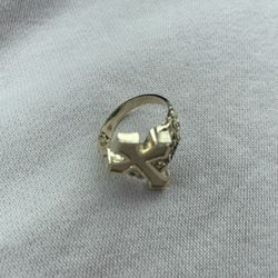 10kt Gold Jesus Cross Ring 