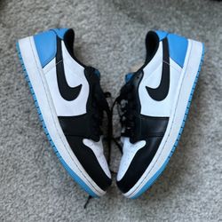 Jordan 1 Low  OG UNC Size 10.5M