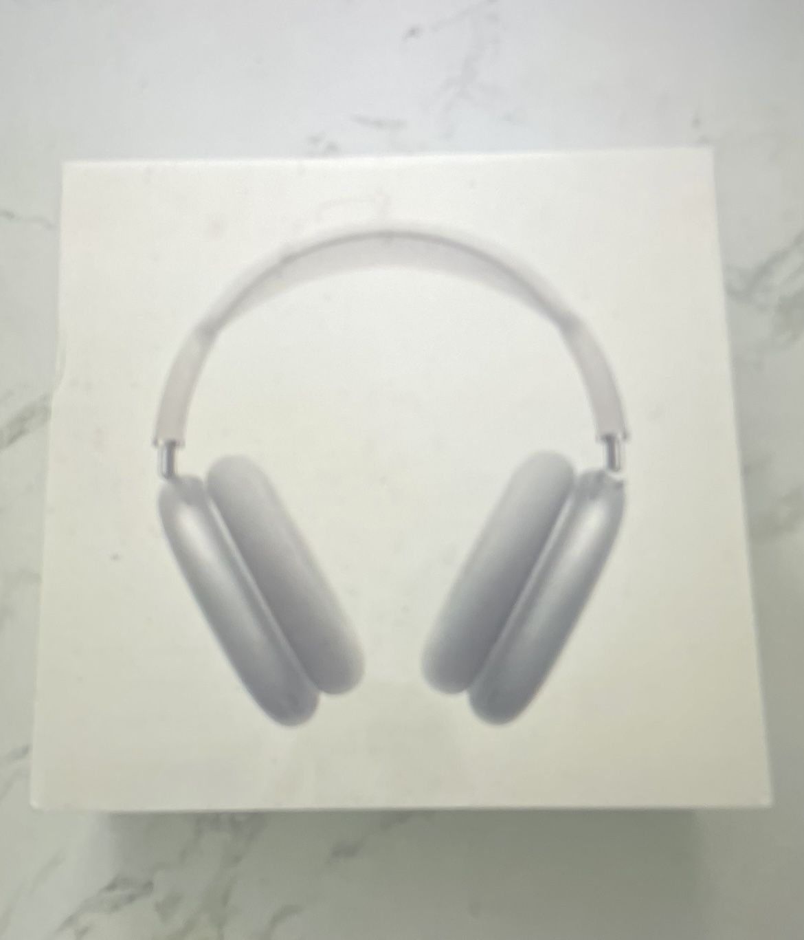 *Send Offers* Silver AirPods Maxes