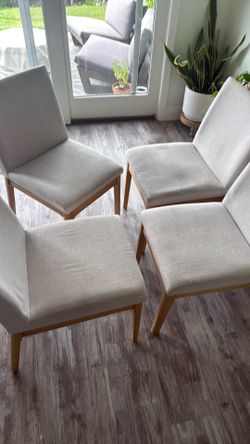 4 Dining chairs